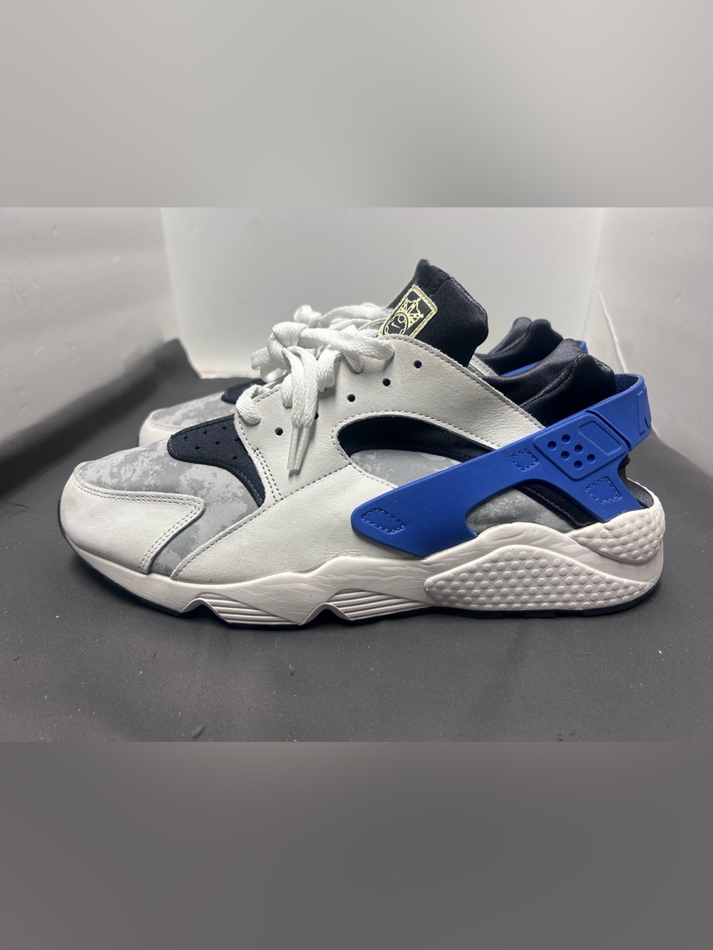 Nike Air Huarache Social FC Size 13 Mens Excellent Condition Clean Sanitized.